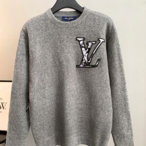 sweaterv 17